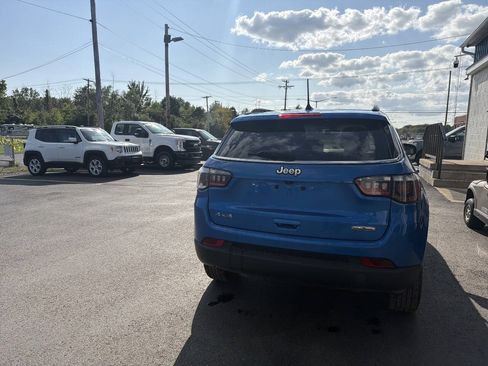 Used 2021 Jeep Compass Latitude AWD/4WD image 6