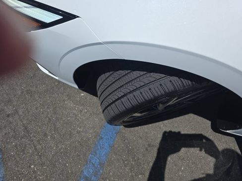 Used 2025 Hyundai Elantra SEL FWD image 24