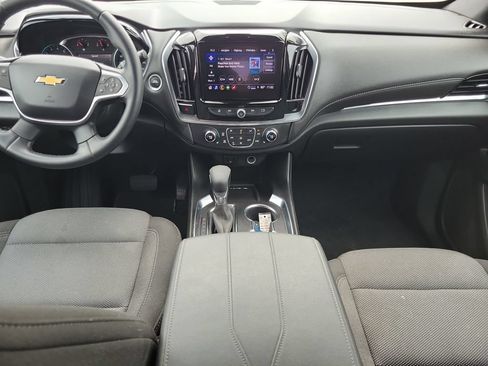 Used 2023 Chevrolet Traverse LT AWD/4WD image 16