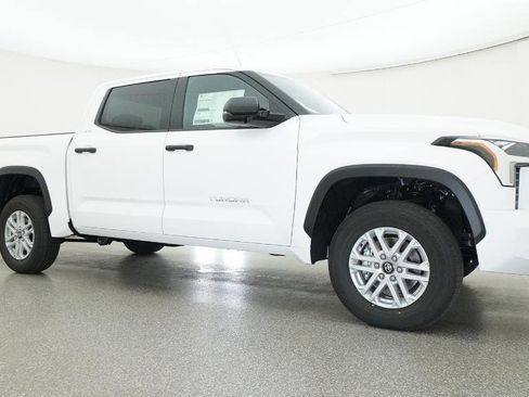 New 2026 Toyota Tundra SR5 AWD/4WD image 40