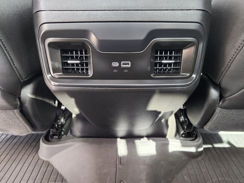 Used 2023 Chevrolet Silverado 1500 RST AWD/4WD image 33