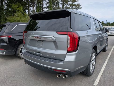 Certified 2023 GMC Yukon XL Denali w/ Denali Reserve Package AWD/4WD image 9