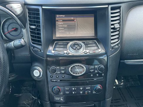 Used 2010 INFINITI FX35 AWD w/ Premium Pkg image 33