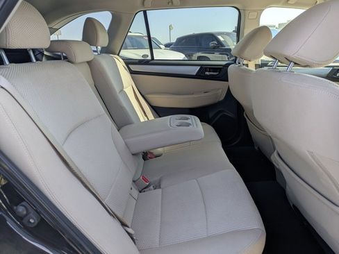 Used 2019 Subaru Outback 2.5i Premium AWD/4WD image 18