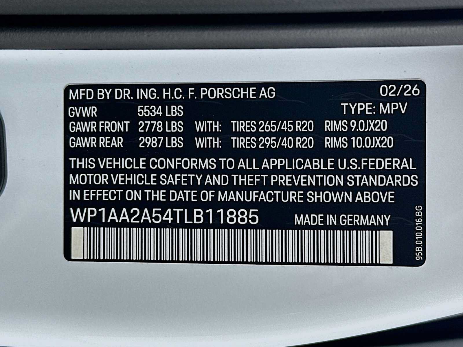 Used 2026 Porsche Macan AWD/4WD image 33