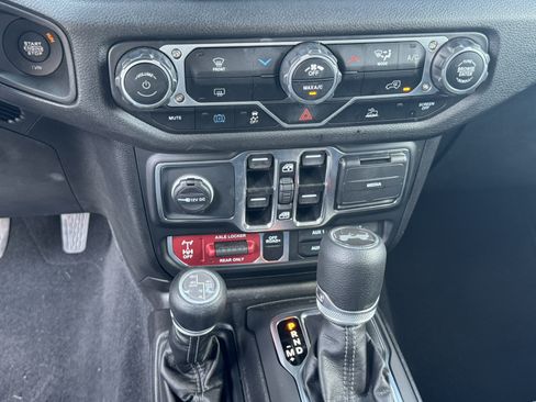 Used 2025 Jeep Wrangler Unlimited Sport S 4xe AWD/4WD image 25