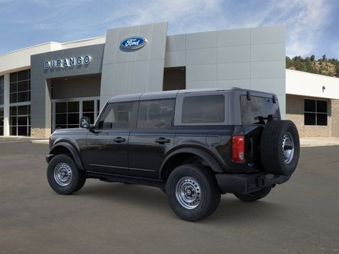 New 2025 Ford Bronco 4-Door image 4
