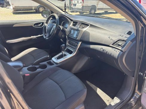 Used 2014 Nissan Sentra SR w/ Premium Package FWD image 17