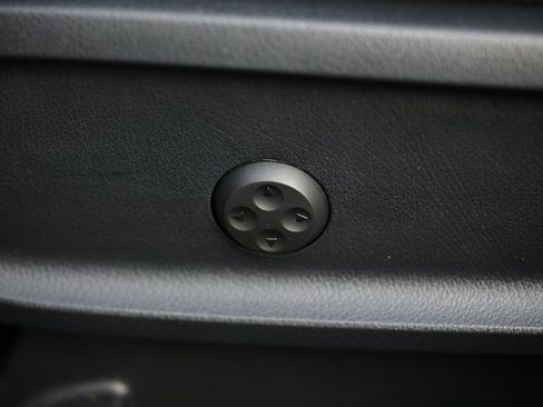 Used 2021 Mercedes-Benz GLA 250 4MATIC image 24