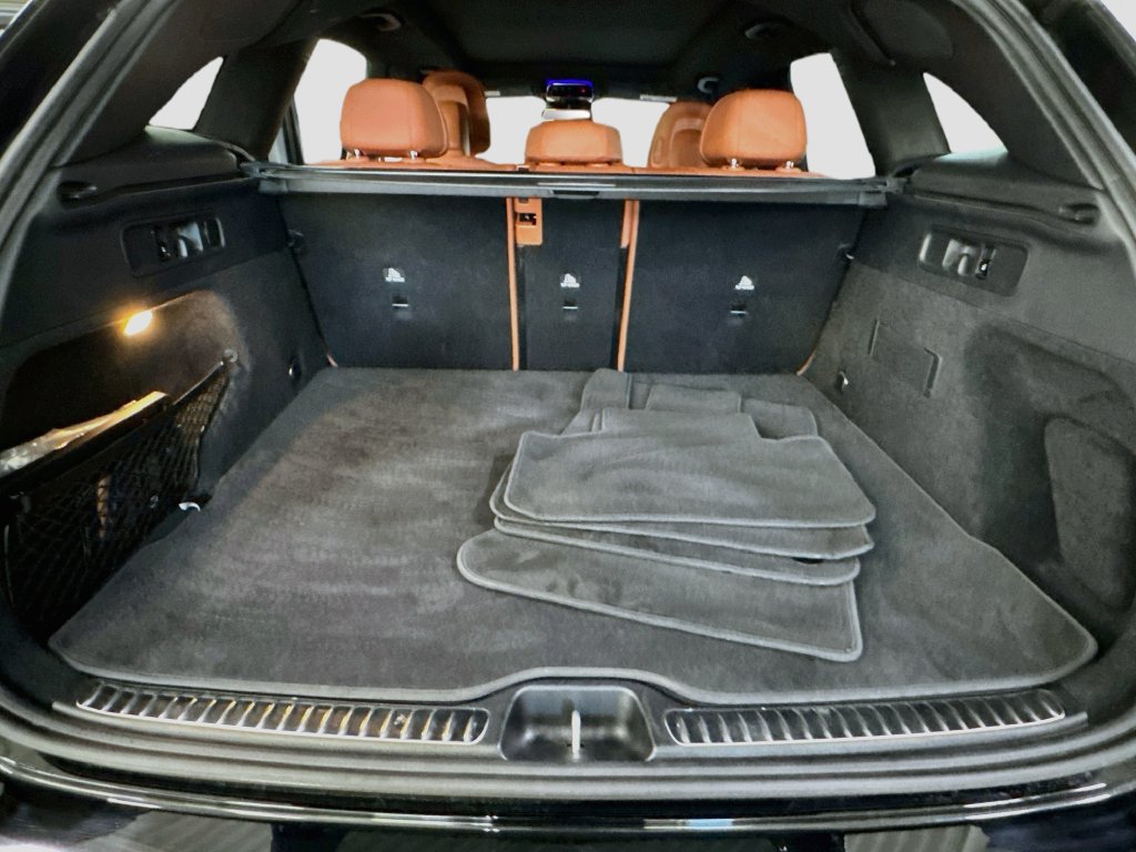 Certified 2025 Mercedes-Benz GLC 300 4MATIC image 31