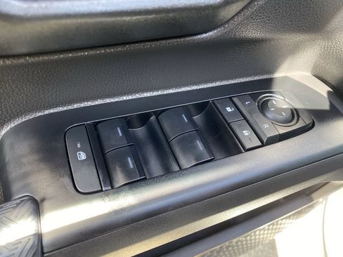 Certified 2026 Toyota Tacoma SR5 image 24