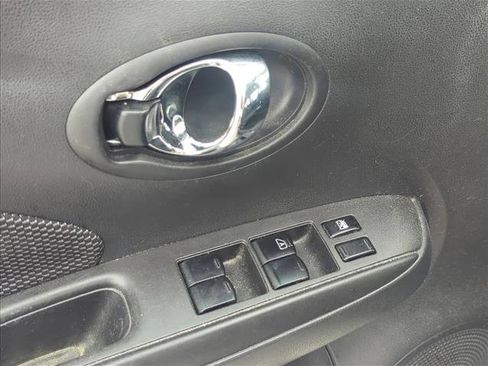 Used 2018 Nissan Versa SV w/ SV Special Edition Package image 8