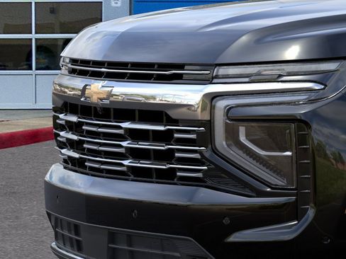 New 2026 Chevrolet Suburban Premier AWD/4WD image 13