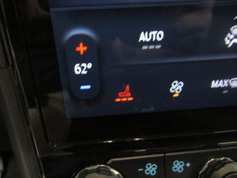 Used 2024 Ford Ranger XLT w/ Equipment Group 301A High AWD/4WD image 36