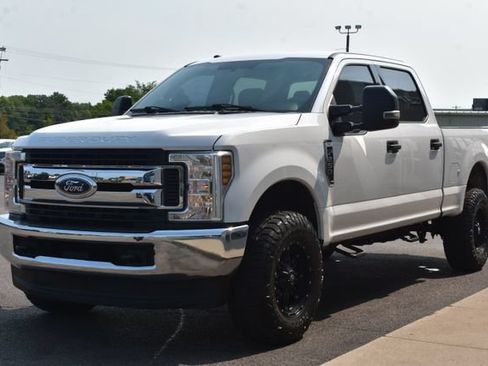 Used 2018 Ford F250 XLT AWD/4WD image 16