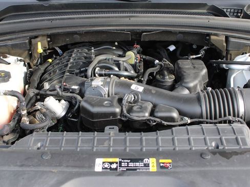 Used 2022 Jeep Grand Cherokee Limited image 37