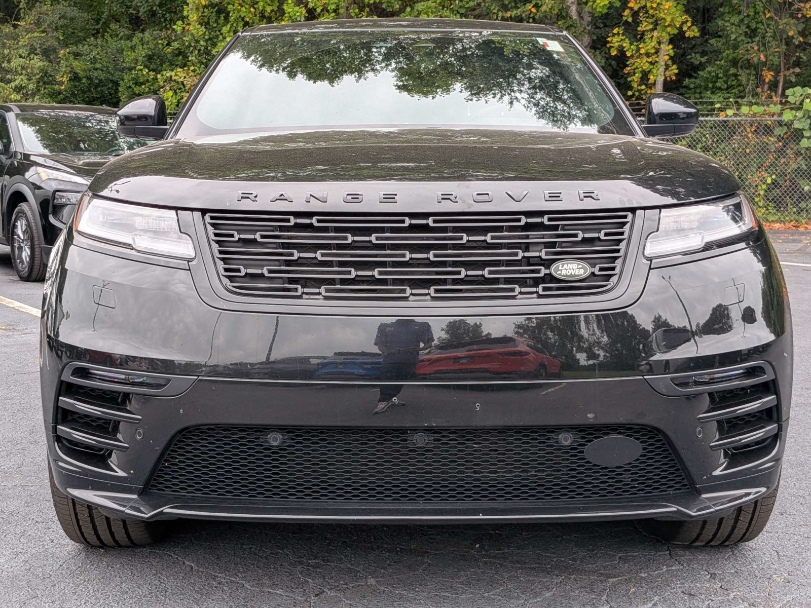 Used 2025 Land Rover Range Rover Velar Dynamic SE AWD/4WD image 8