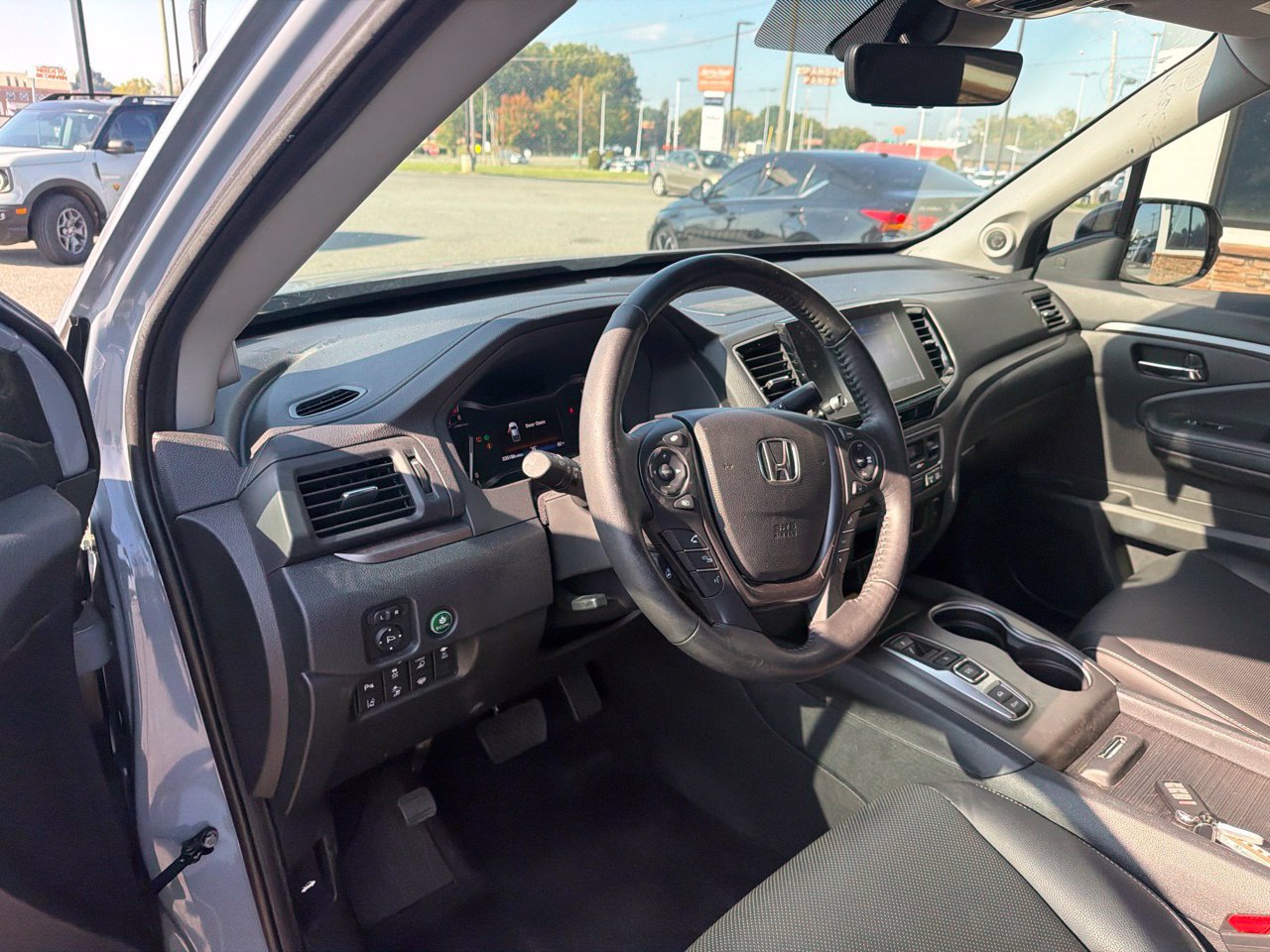 Used 2023 Honda Ridgeline RTL-E image 4