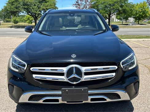 Used 2020 Mercedes-Benz GLC 300 4MATIC w/ Premium Package image 23