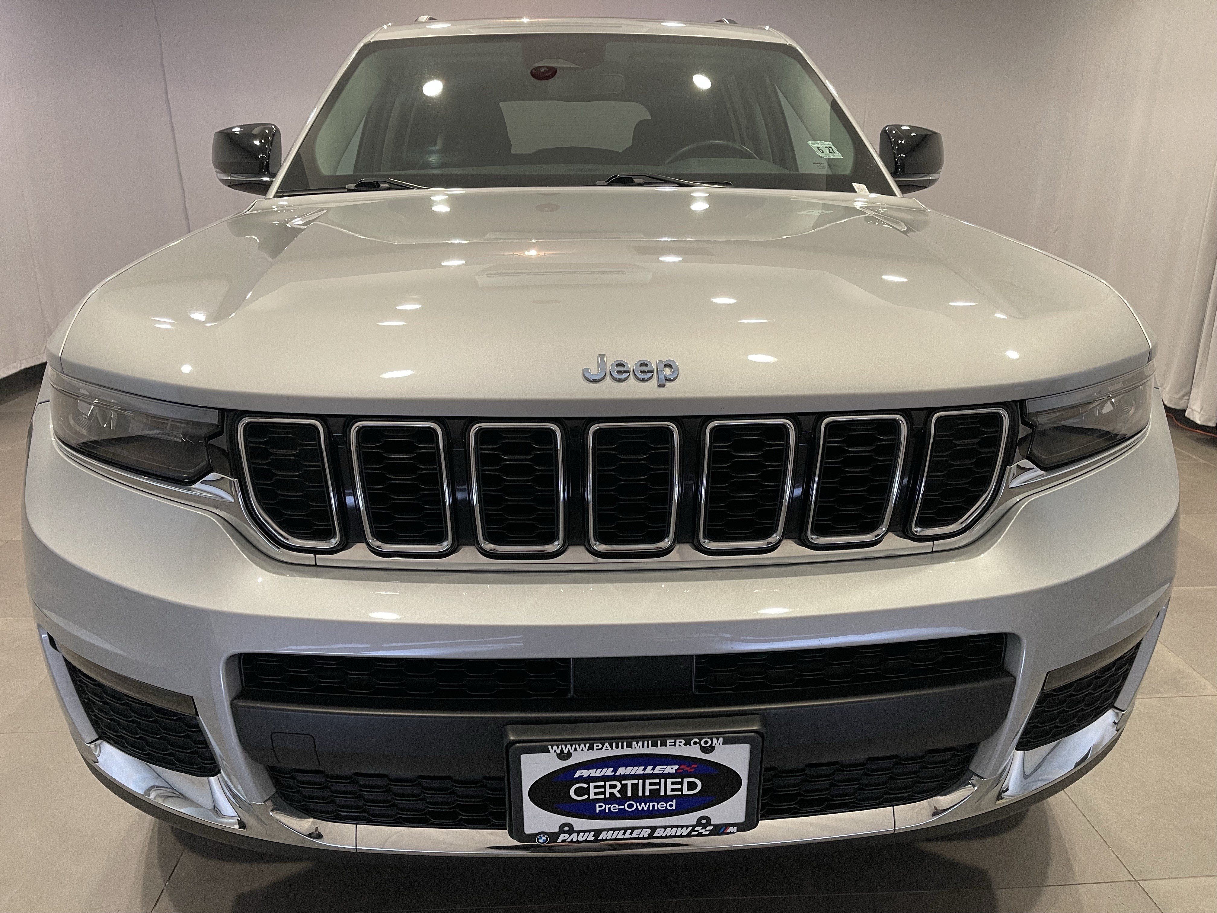 Used 2022 Jeep Grand Cherokee L Limited AWD/4WD image 2