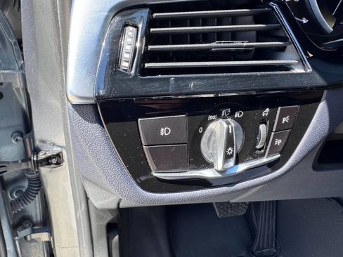 Used 2017 BMW 530i xDrive AWD/4WD image 15