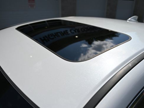 Used 2020 Acura TLX V6 SH-AWD w/ Technology Pkg image 10