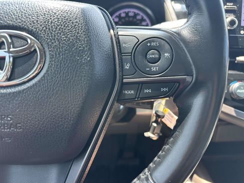Used 2023 Toyota Camry SE FWD image 13