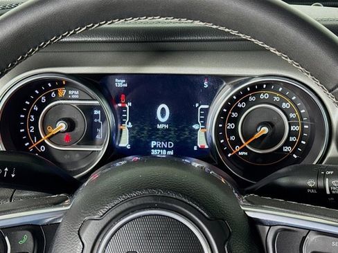 Used 2023 Jeep Gladiator Overland w/ Trailer Tow Package image 14