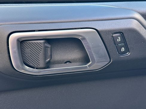 New 2025 Ford Bronco Badlands w/ Sasquatch Package image 12