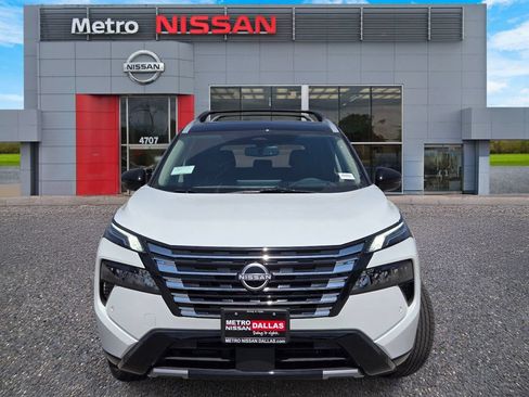New 2026 Nissan Rogue Platinum w/ Platinum Premium Package AWD/4WD image 2