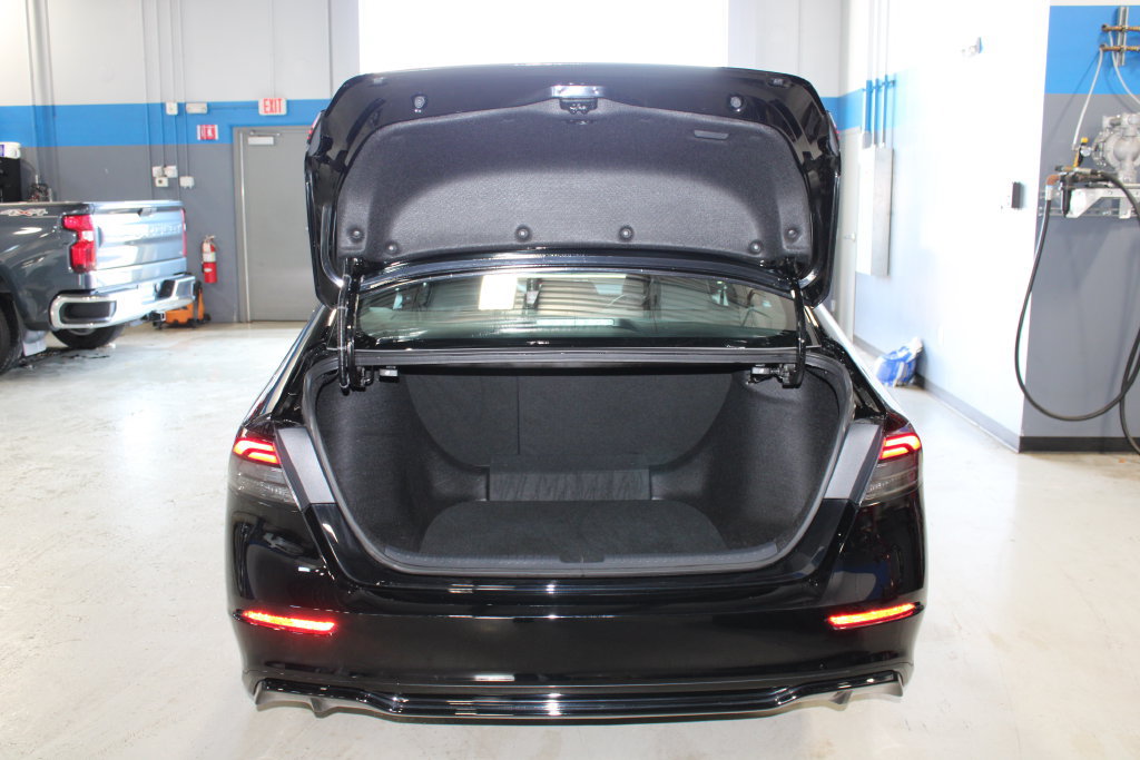 Used 2024 Honda Accord Sport image 30