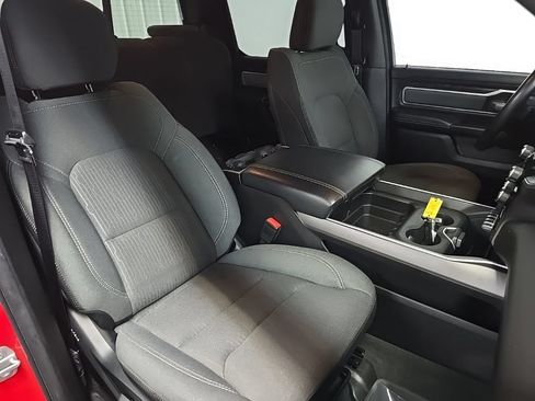 Used 2022 RAM 1500 Big Horn AWD/4WD image 14