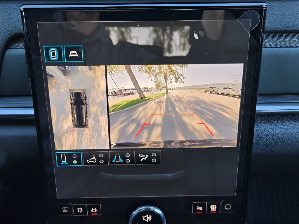 New 2027 GMC Terrain AT4 w/ Convenience Package III AWD/4WD image 14