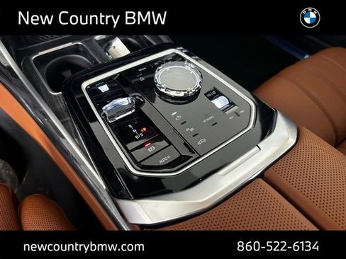 New 2026 BMW 760i xDrive w/ Premium Package image 24