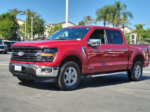Certified 2025 Ford F150 XLT w/ Equipment Group 302A MID AWD/4WD image 18