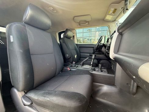 Used 2008 Toyota FJ Cruiser Base image 23