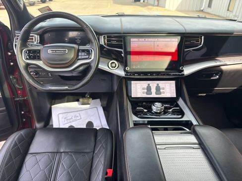 Used 2022 Jeep Grand Wagoneer Series III w/ Rear Seat Video Group 1 image 8