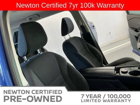 Used 2023 Nissan Rogue S AWD/4WD image 16