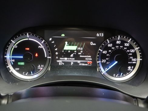 Certified 2025 Toyota Highlander XLE AWD/4WD image 43