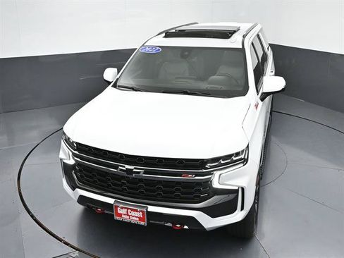 Used 2022 Chevrolet Suburban Z71 w/ Luxury Package AWD/4WD image 46