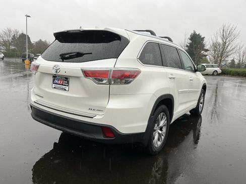 Used 2015 Toyota Highlander XLE image 5
