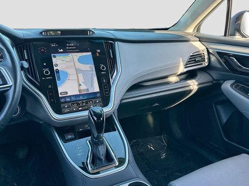 Used 2022 Subaru Outback Limited image 25