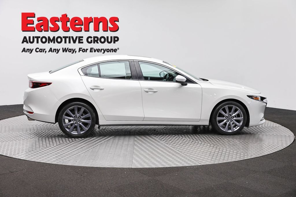 Used 2023 MAZDA MAZDA3 s FWD image 4