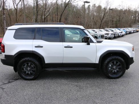 Used 2024 Toyota Land Cruiser w/ Premium Package image 9