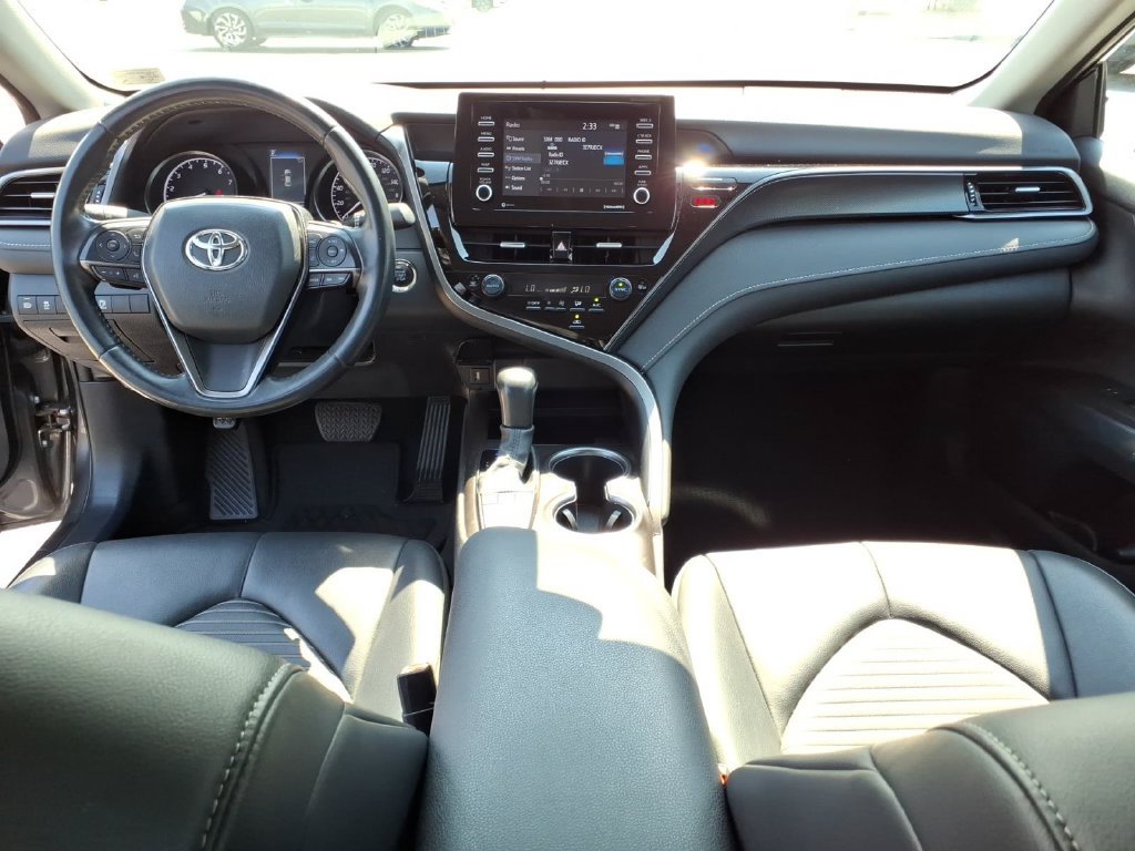 Used 2024 Toyota Camry SE w/ Convenience Package FWD image 5