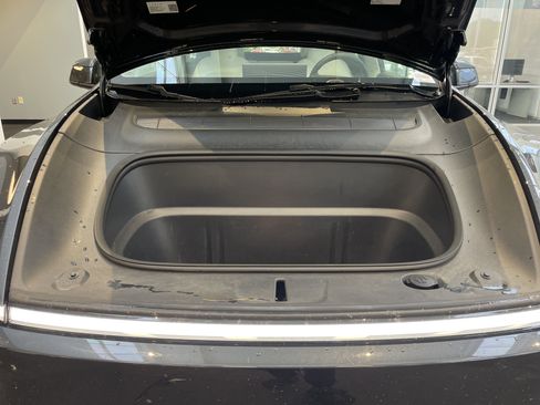 Used 2026 Tesla Model Y AWD image 37