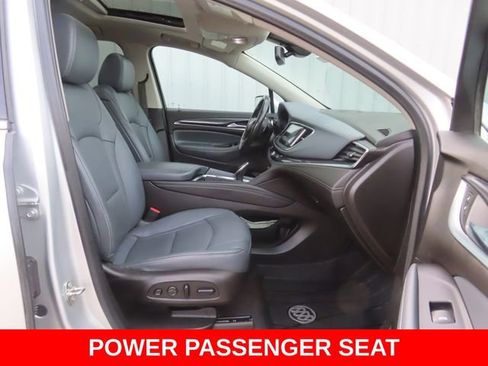 Used 2021 Buick Enclave Premium w/ Sun and Sites Package image 25