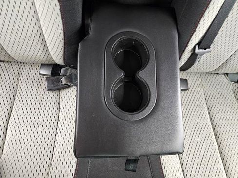 Used 2011 Chevrolet Equinox LS w/ Bluetooth Package image 32