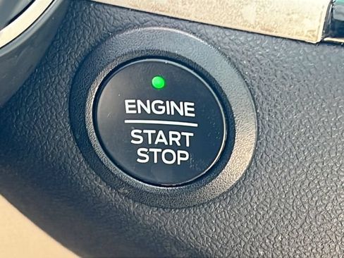 Used 2022 Ford Escape SE w/ Cold Weather Package FWD image 30