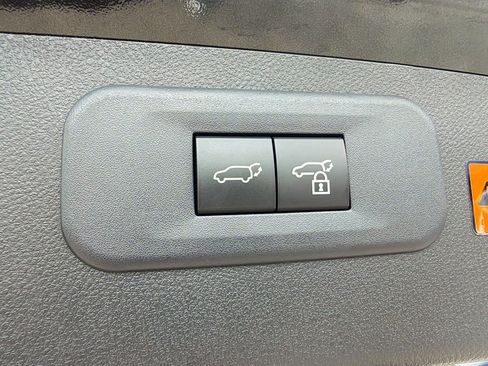 Used 2025 Lexus NX 250 FWD w/ Accessory Package (2T) image 12